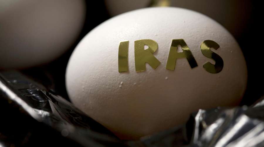 Can I Roll My IRA Into Gold or Silver? Can I Roll My IRA Into Gold or Silver?