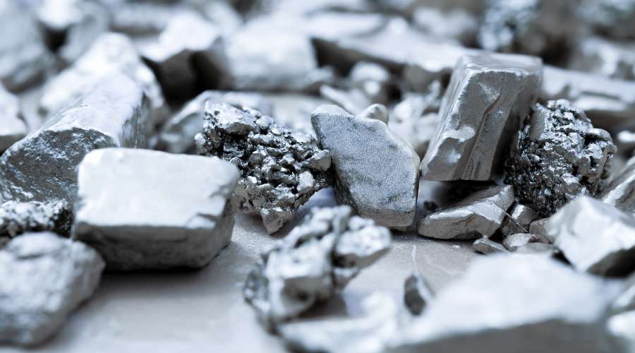 Investing In Gold vs Platinum